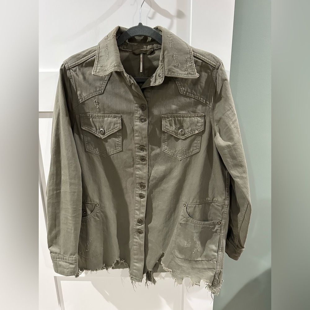 Free People women’s Olive Green Distressed Button Front Military Jacket XS